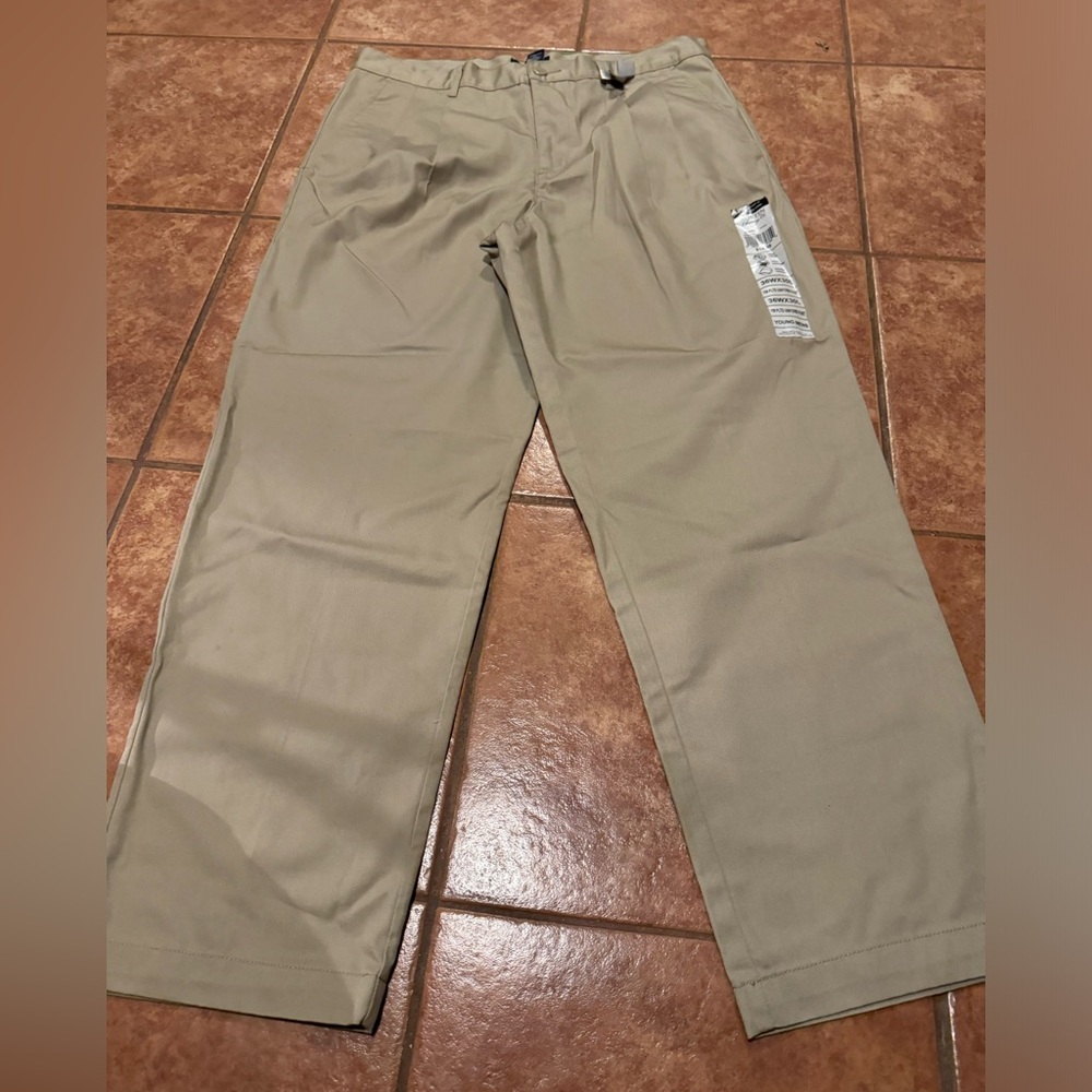 Young men's uniform pant
